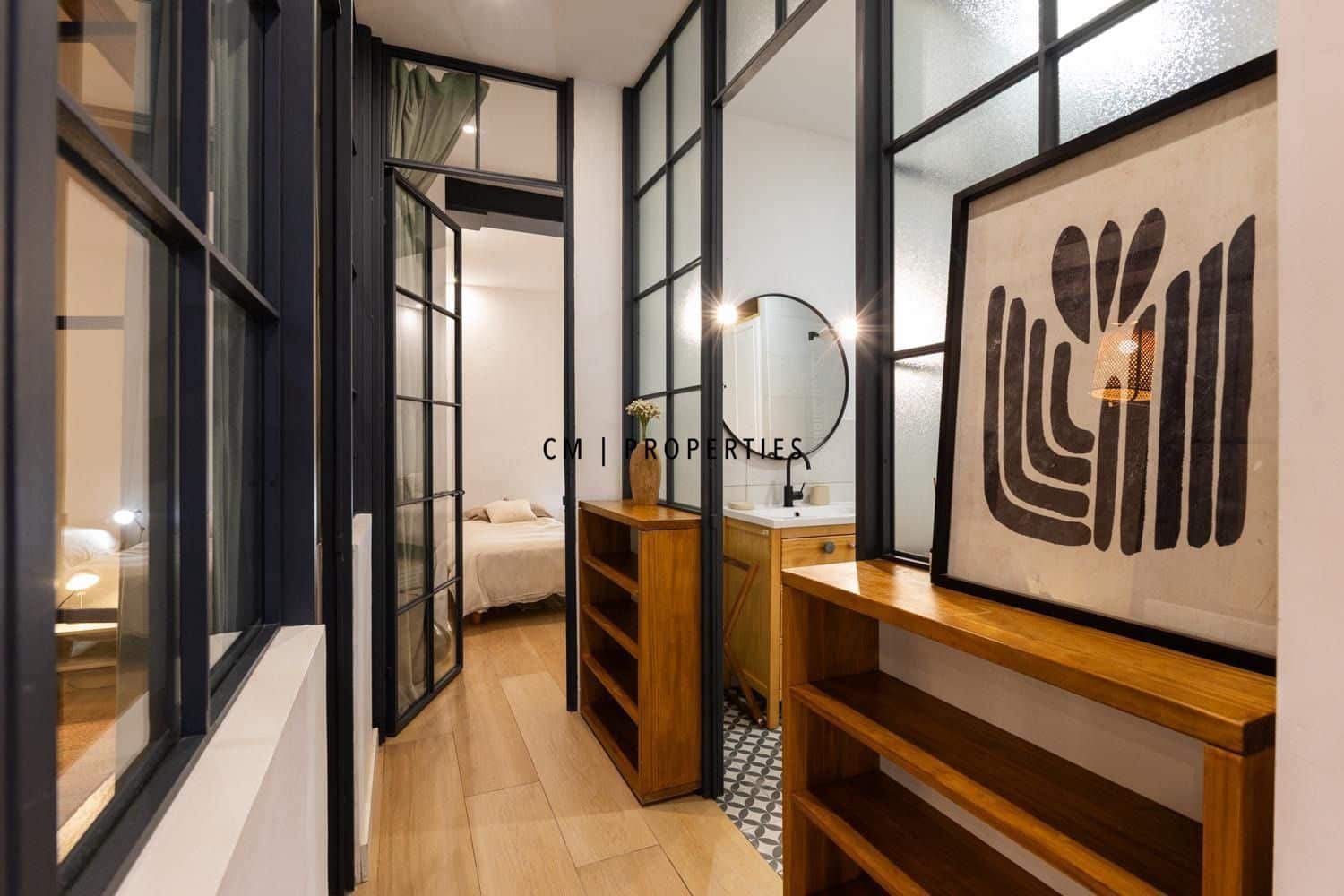 2 bedroom Flat for rent in Valencia city - € 2,400 (Ref: 9722200)