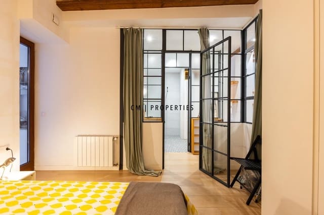 Piso de 2 habitaciones en Ciutat Vella, València ciudad en alquiler - 2.400 € (Ref: 9722200)
