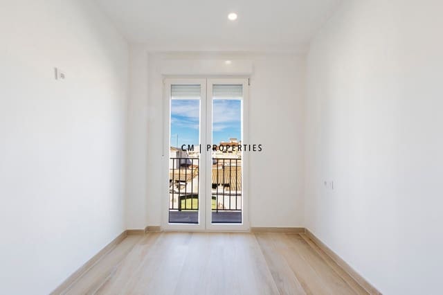 3 soverom Leilighet til leie i San Antonio de Benagéber - € 1 200 (Ref: 9722652)