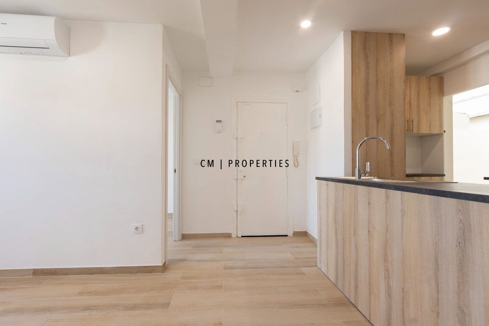 3 bedroom Flat for rent in San Antonio de Benageber - € 1,200 (Ref: 9722652)