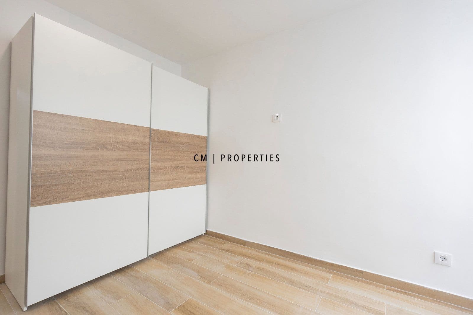 3 bedroom Flat for rent in San Antonio de Benageber - € 1,200 (Ref: 9722652)