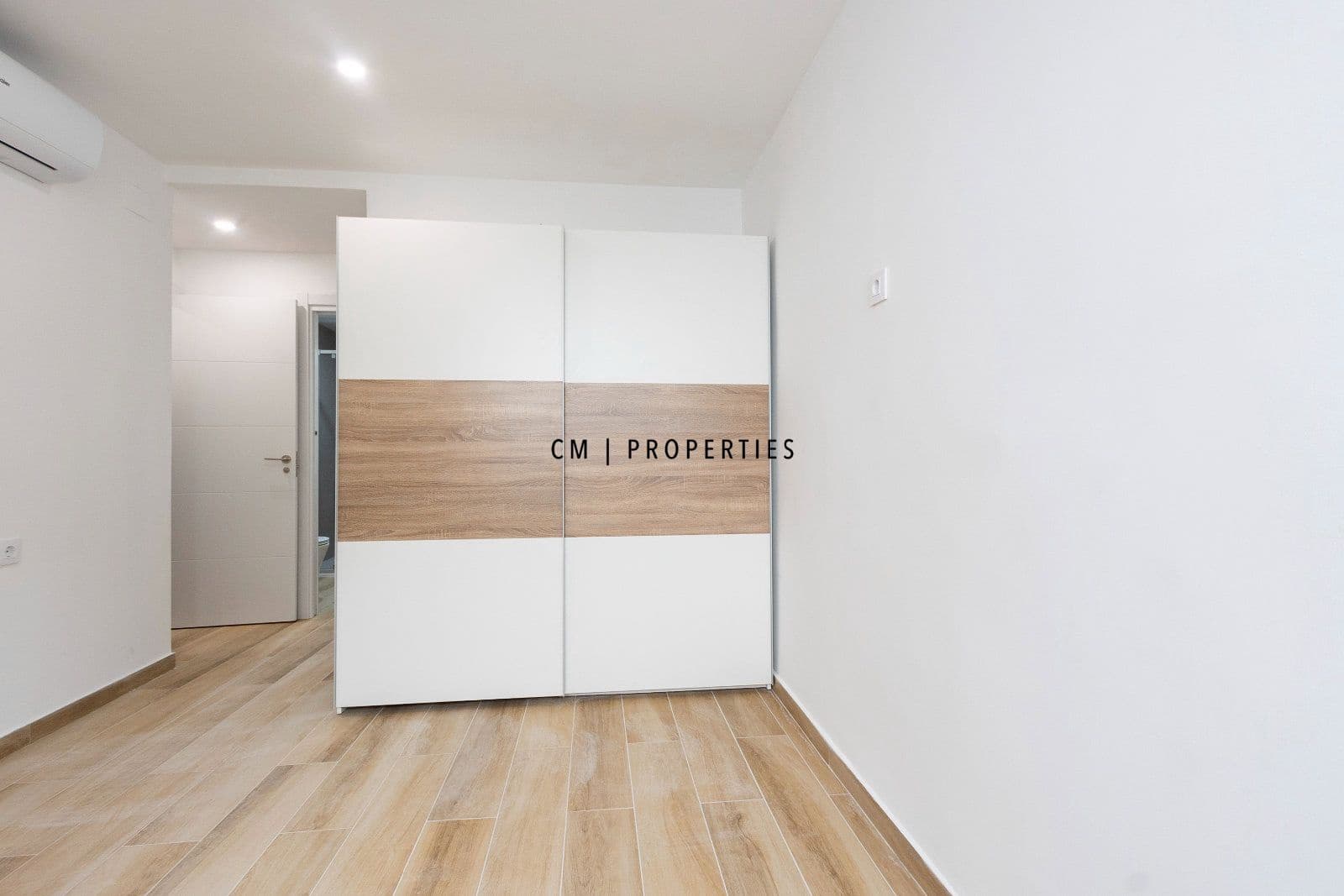 3 bedroom Flat for rent in San Antonio de Benageber - € 1,200 (Ref: 9722652)