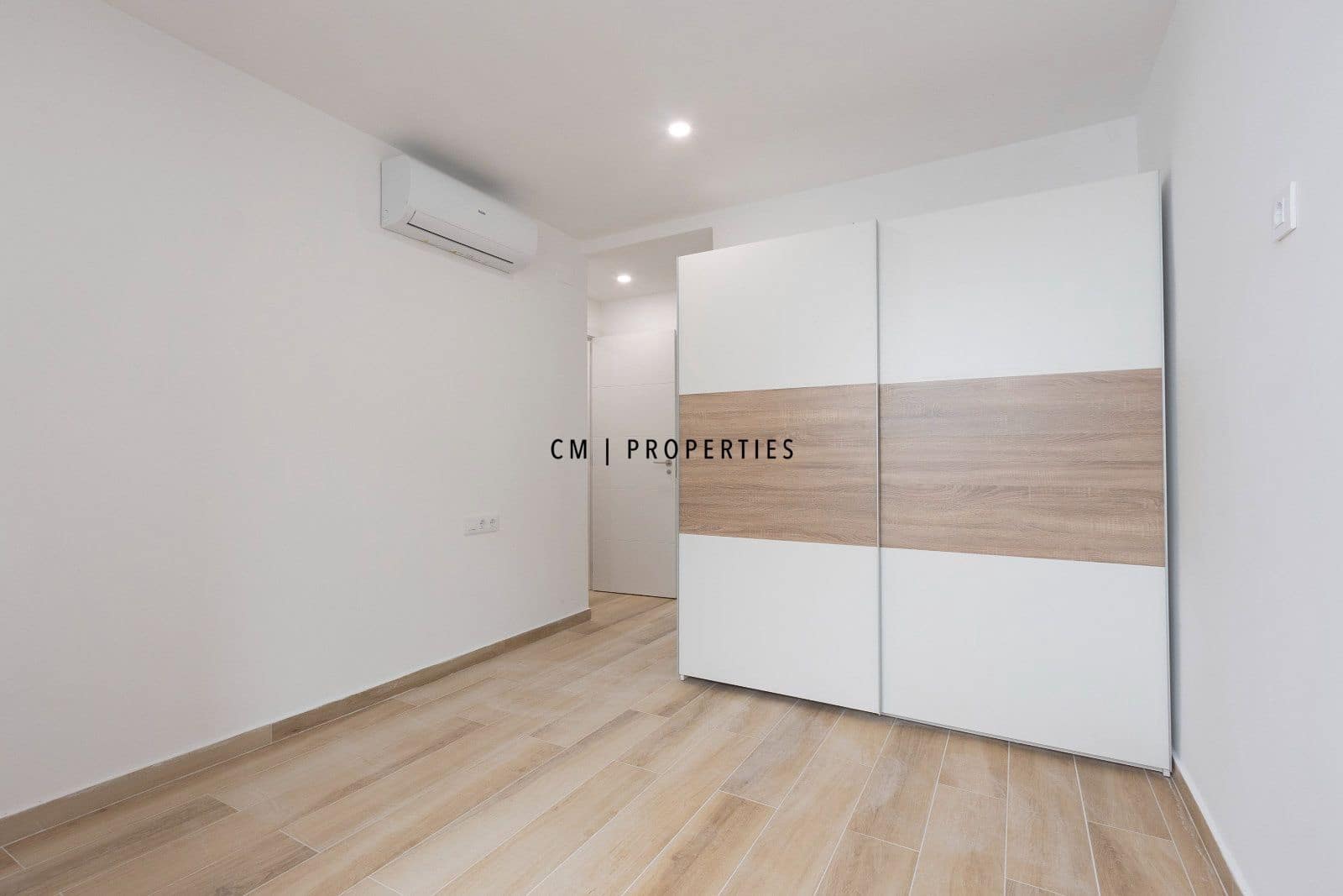 3 bedroom Flat for rent in San Antonio de Benageber - € 1,200 (Ref: 9722652)