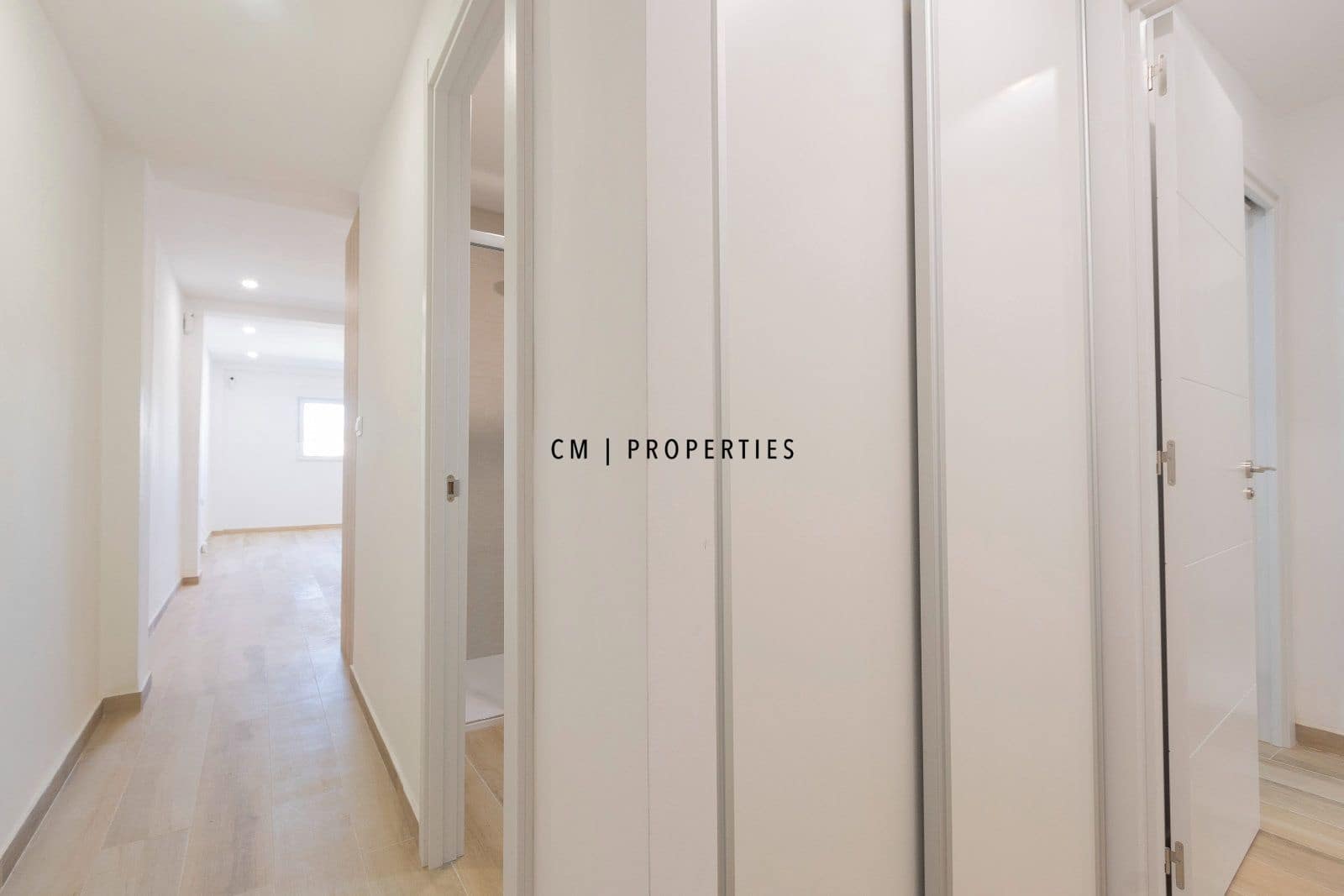 3 bedroom Flat for rent in San Antonio de Benageber - € 1,200 (Ref: 9722652)