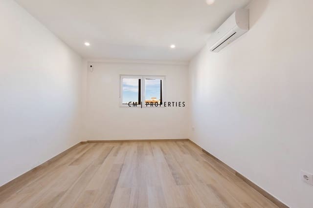 3 soverom Leilighet til leie i San Antonio de Benagéber - € 1 200 (Ref: 9722652)