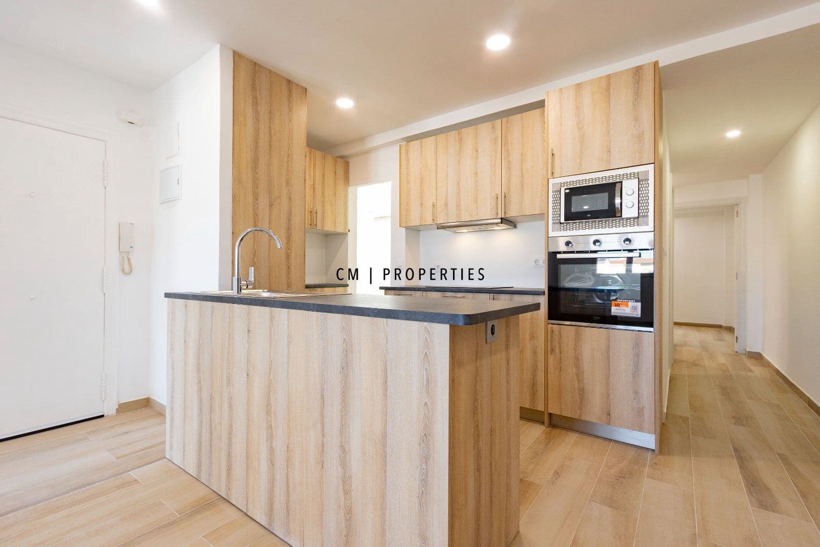 3 bedroom Flat for rent in San Antonio de Benageber - € 1,200 (Ref: 9722652)