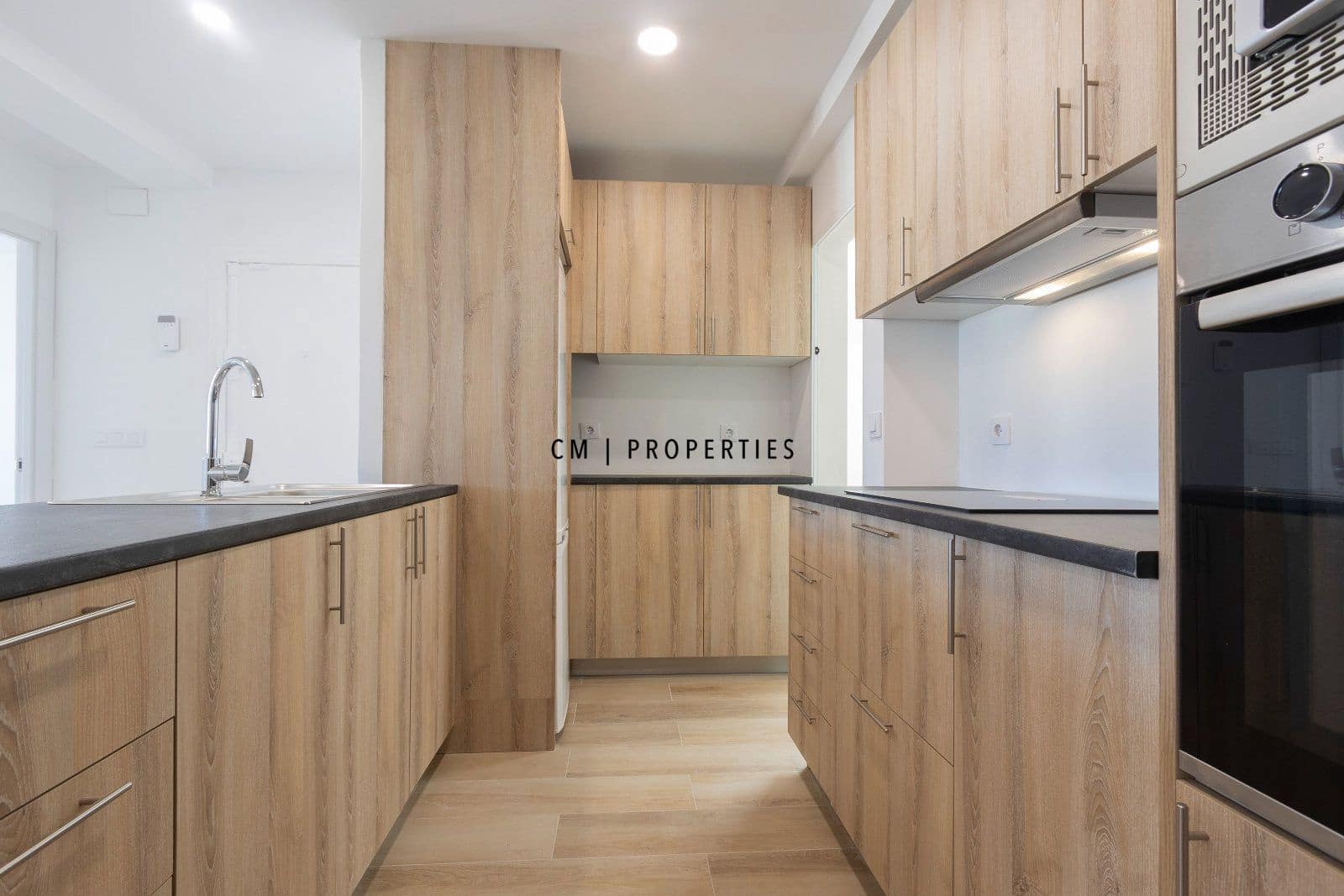 3 bedroom Flat for rent in San Antonio de Benageber - € 1,200 (Ref: 9722652)