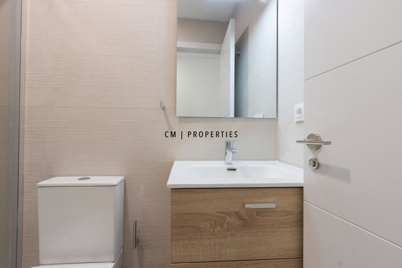 3 bedroom Flat for rent in San Antonio de Benageber - € 1,200 (Ref: 9722652)