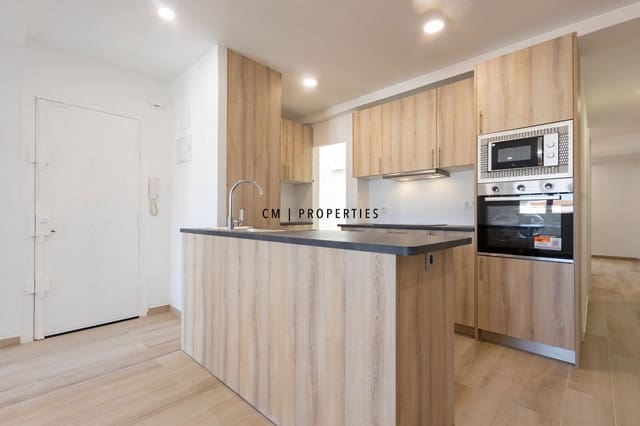 3 soverom Leilighet til leie i San Antonio de Benagéber - € 1 200 (Ref: 9722652)