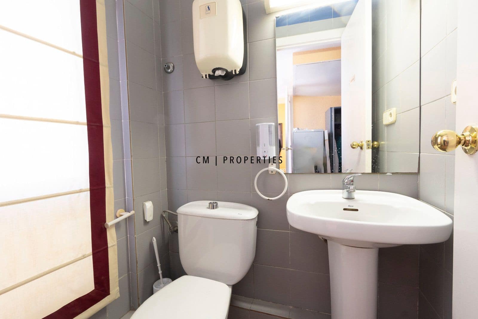 4 slaapkamer Flat te huur in Valencia stad - € 1.500 (Ref: 9723511)