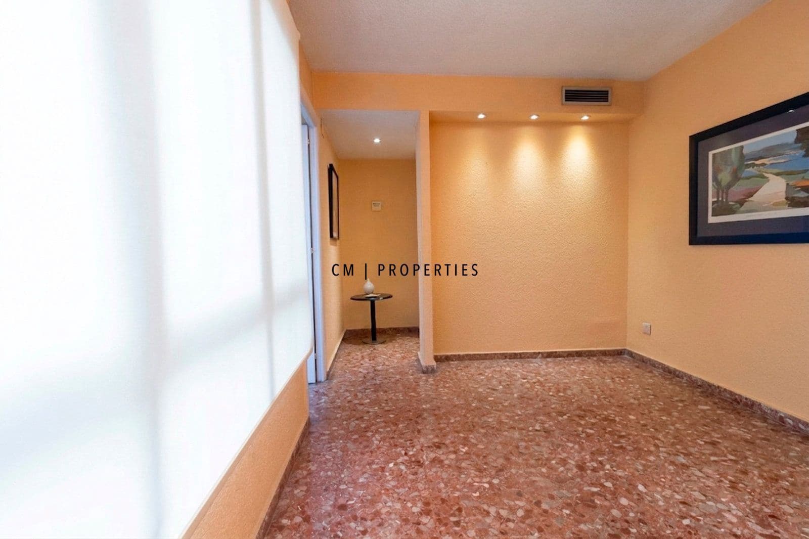 4 slaapkamer Flat te huur in Valencia stad - € 1.500 (Ref: 9723511)