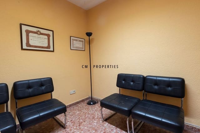 Piso de 4 habitaciones en Ciutat Vella, València ciudad en alquiler - 1.500 € (Ref: 9723511)