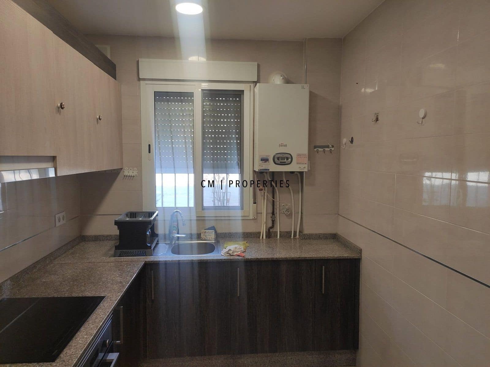 Piso de 3 habitaciones en València ciudad en alquiler - 1.000 € (Ref: 9724991)