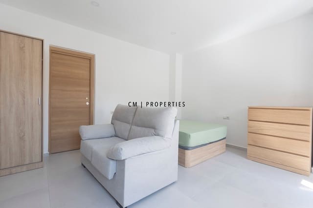 1 bedroom Flat for rent in Poblats Maritims, Valencia city - € 1,200 (Ref: 9729560)