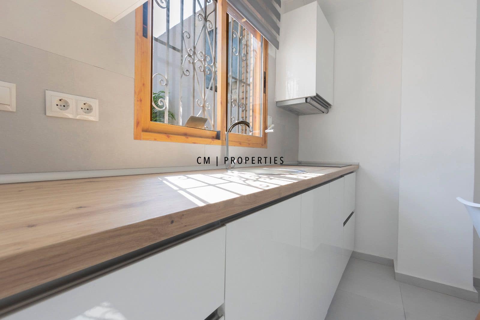 1 bedroom Flat for rent in Valencia city - € 1,200 (Ref: 9729560)