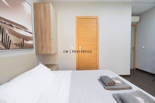 1 bedroom Flat for rent in Ciutat Vella, Valencia city - € 1,100 (Ref: 9730456)