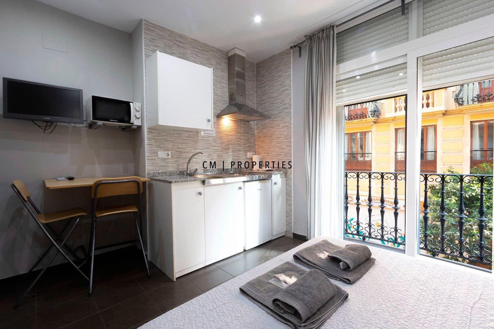 1 bedroom Flat for rent in Valencia city - € 1,100 (Ref: 9730456)