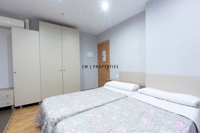 1 quarto Apartamento para arrendar em Ciutat Vella, Valência cidade - 1 050 € (Ref: 9730458)
