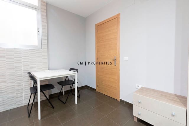1 quarto Apartamento para arrendar em Ciutat Vella, Valência cidade - 1 050 € (Ref: 9730458)