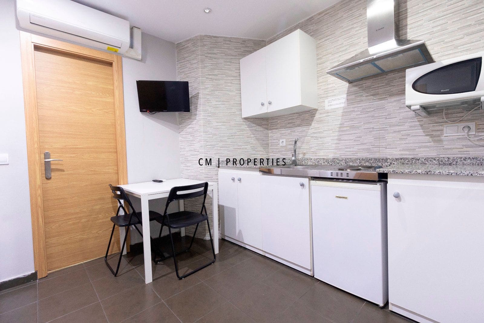 1 bedroom Flat for rent in Valencia city - € 1,000 (Ref: 9730459)