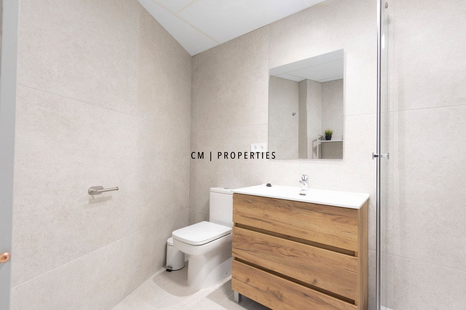 2 bedroom Apartment for rent in Benaguasil - € 500 (Ref: 9730910)