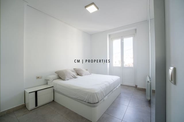 3 makuuhuone Asunto vuokrattavana paikassa L'Eixample, Valencia kaupunki - 1 850 € (Ref: 9731386)