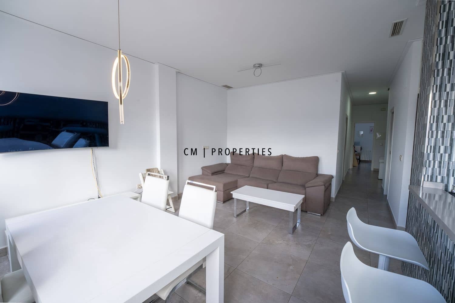 3 bedroom Flat for rent in Valencia city - € 1,850 (Ref: 9731386)
