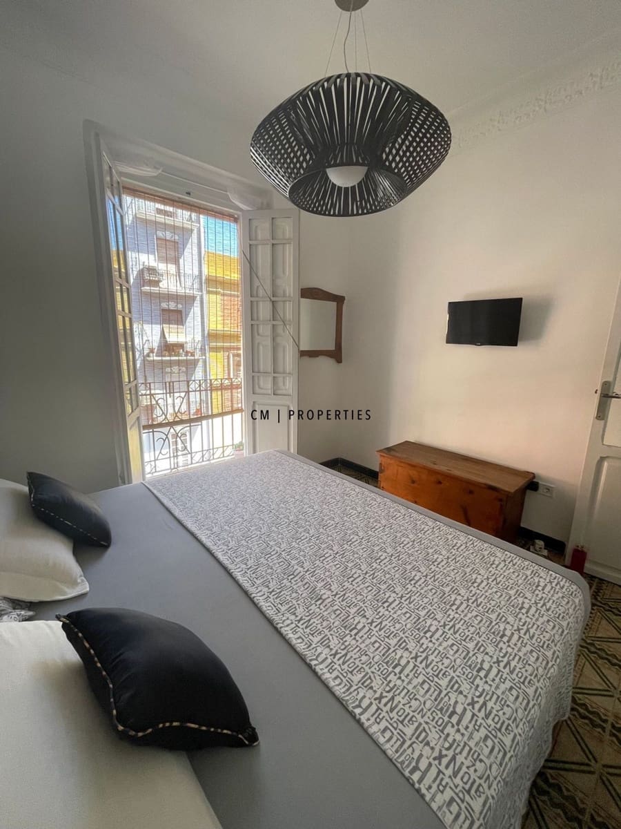 4 soverom Leilighet til leie i Valencia by med garasje - € 1 450 (Ref: 9733390)