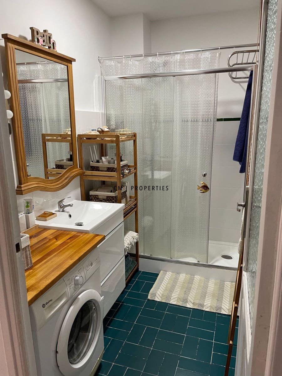 4 soverom Leilighet til leie i Valencia by med garasje - € 1 450 (Ref: 9733390)