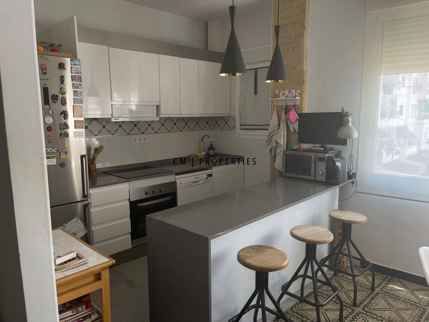 4 soverom Leilighet til leie i Valencia by med garasje - € 1 450 (Ref: 9733390)