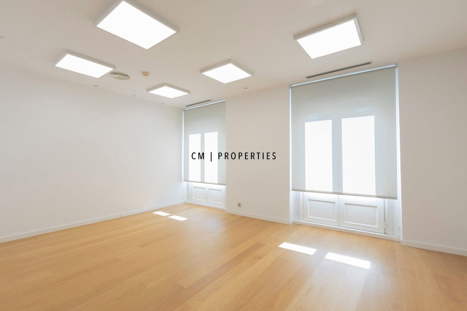 Bureau à louer à Valence ville - 2 600 € (Ref: 9733766)