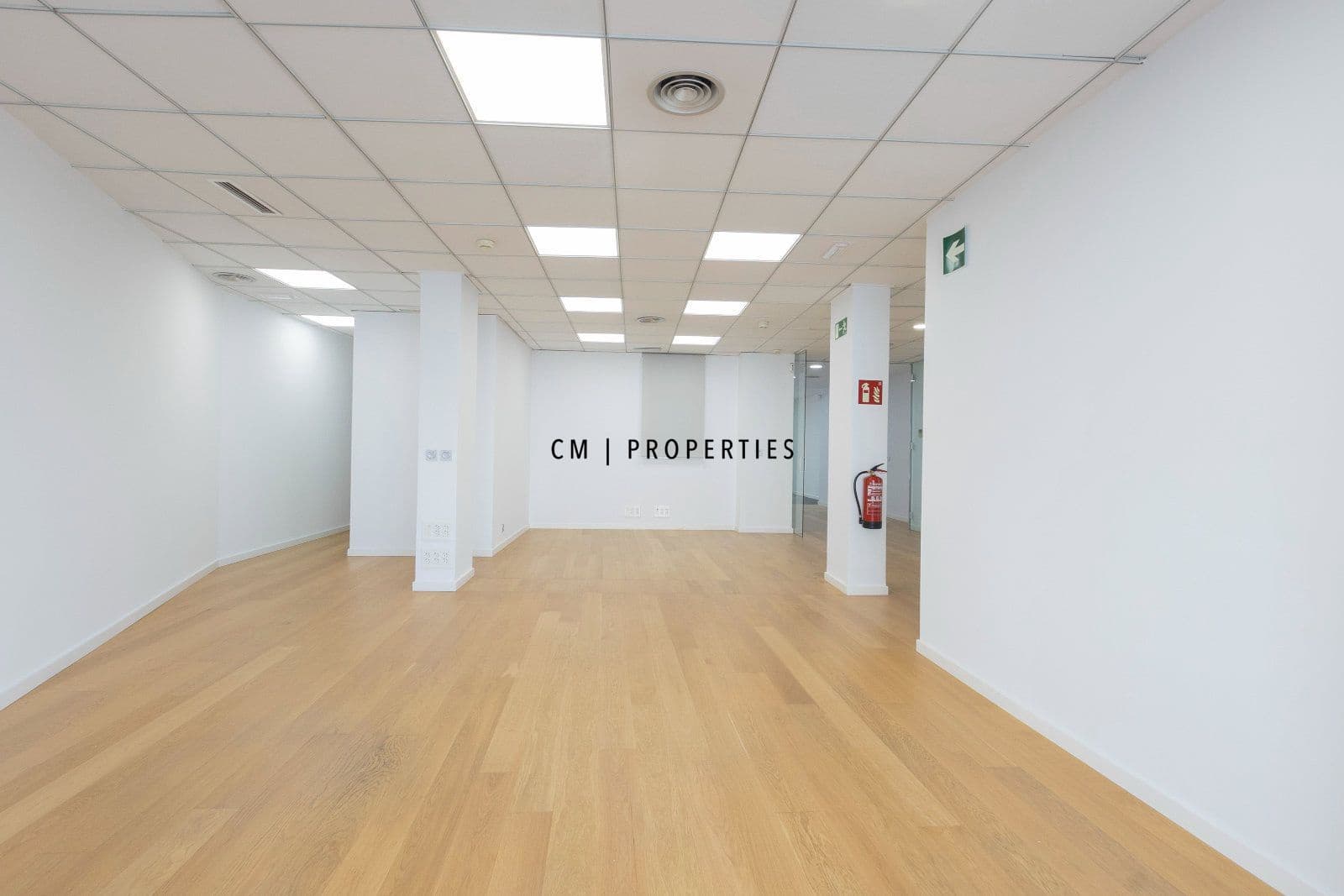 Bureau à louer à Valence ville - 2 600 € (Ref: 9733766)