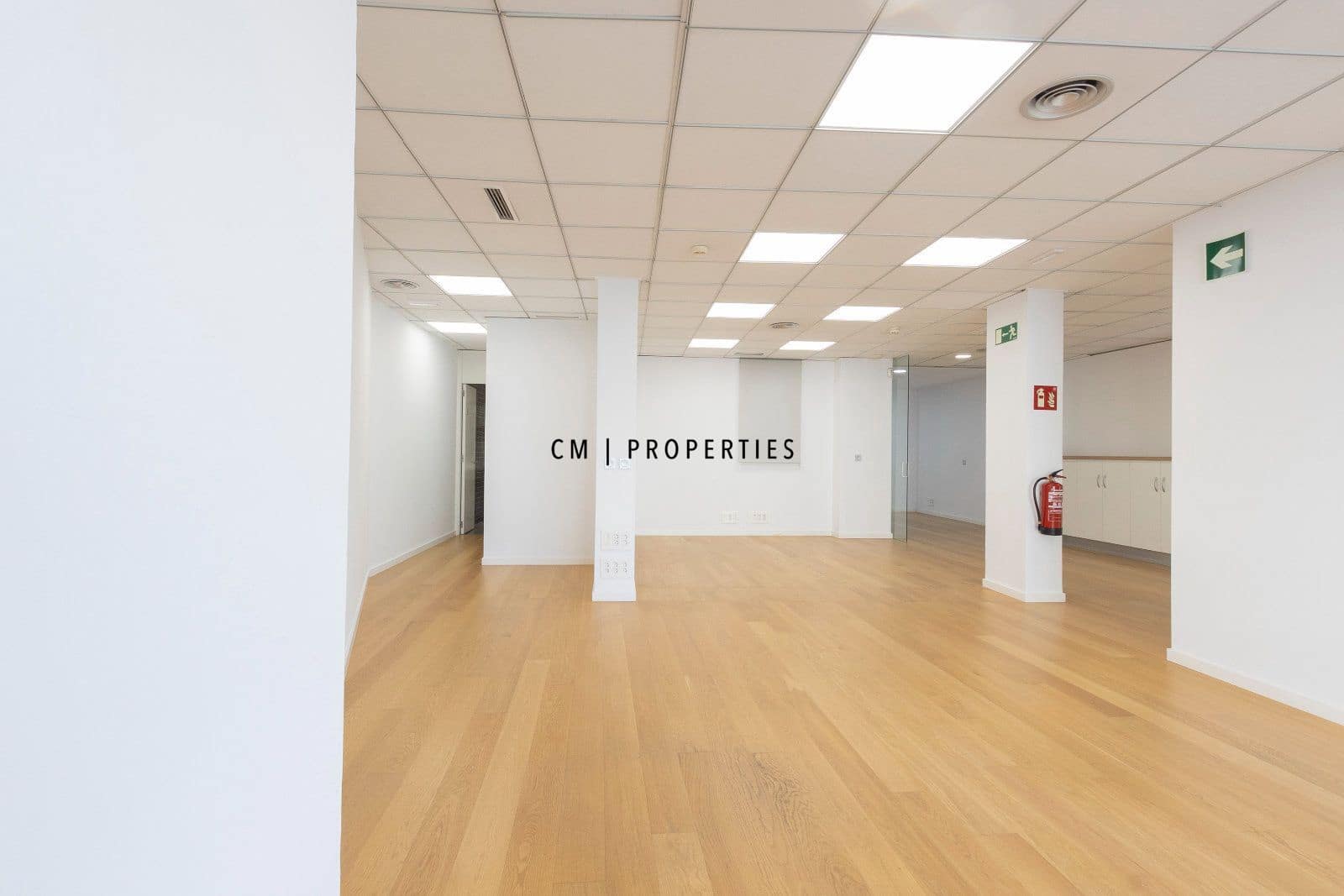 Bureau à louer à Valence ville - 2 600 € (Ref: 9733766)