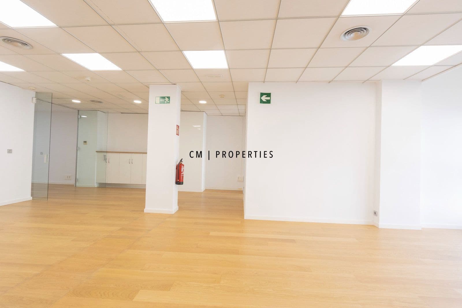 Bureau à louer à Valence ville - 2 600 € (Ref: 9733766)