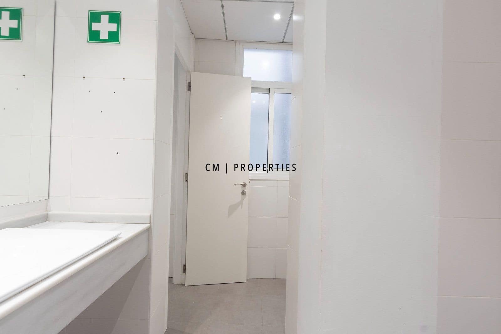 Bureau à louer à Valence ville - 2 600 € (Ref: 9733766)