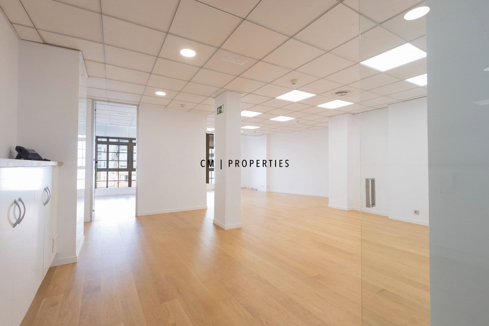 Bureau à louer à Valence ville - 2 600 € (Ref: 9733766)