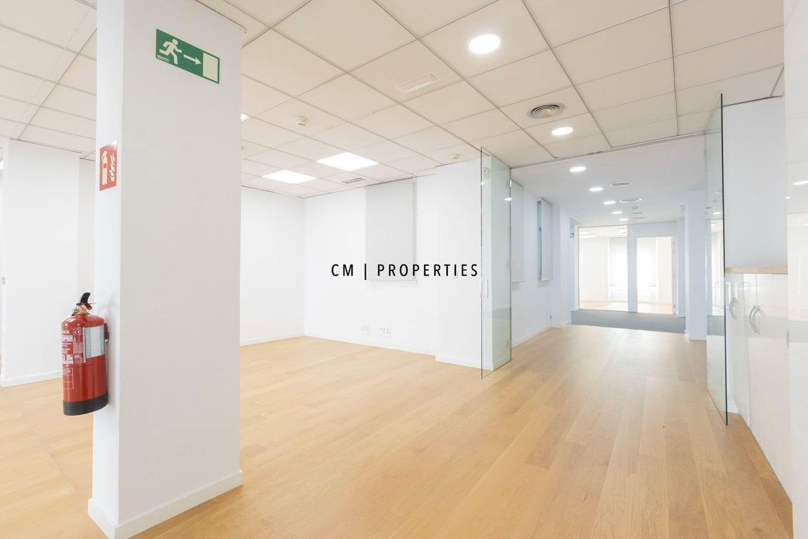 Bureau à louer à Valence ville - 2 600 € (Ref: 9733766)