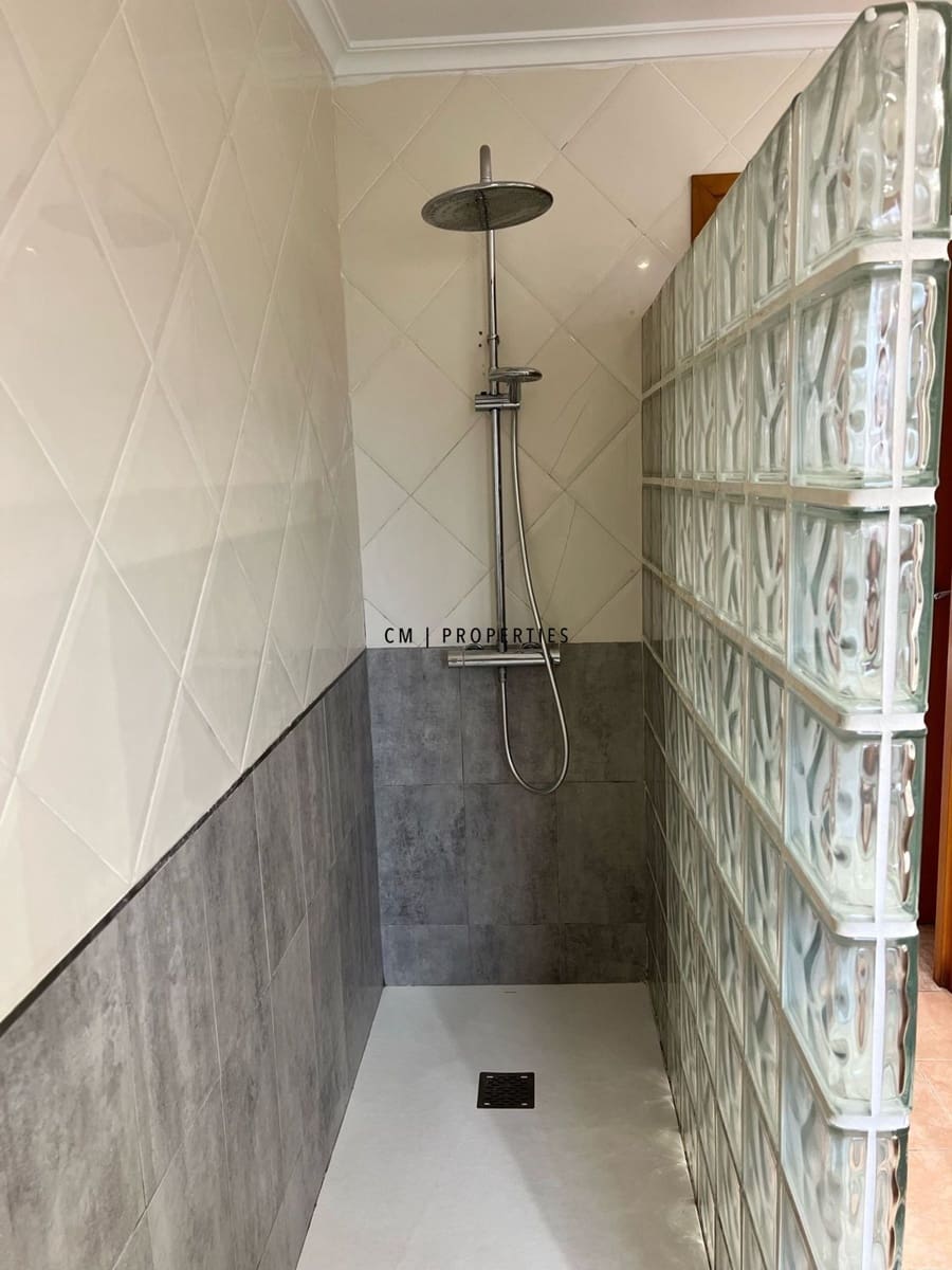 4 bedroom Villa for rent in La Canada with pool garage - € 2,600 (Ref: 9733767)