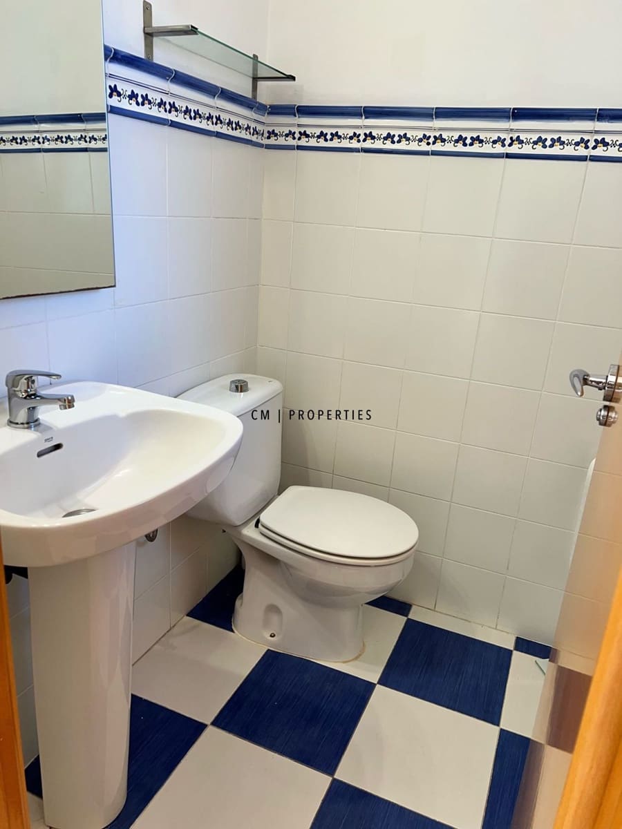 4 bedroom Villa for rent in La Canada with pool garage - € 2,600 (Ref: 9733767)