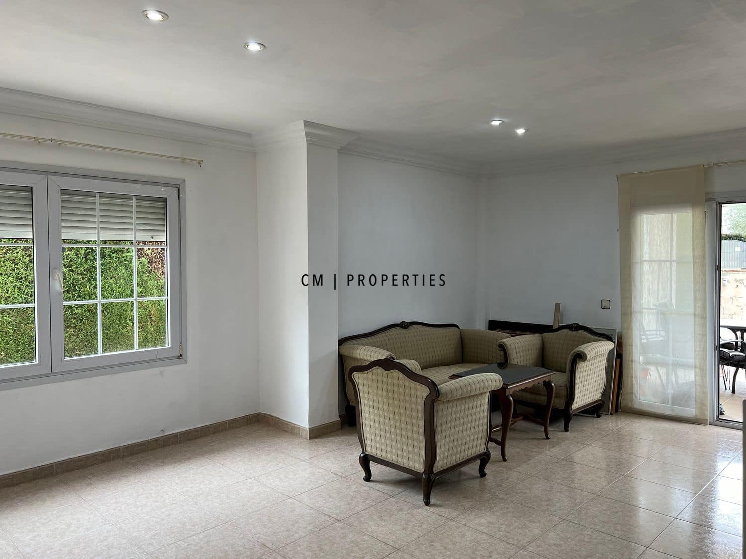 4 bedroom Villa for rent in La Canada with pool garage - € 2,600 (Ref: 9733767)