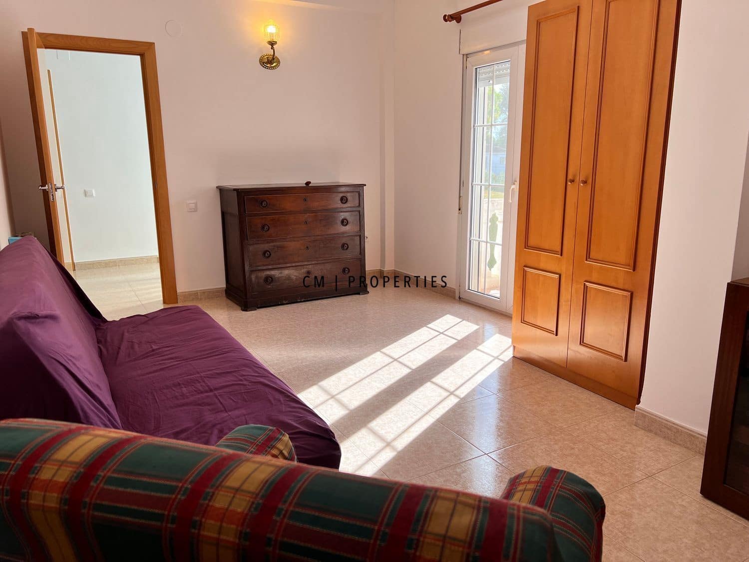 4 bedroom Villa for rent in La Canada with pool garage - € 2,600 (Ref: 9733767)