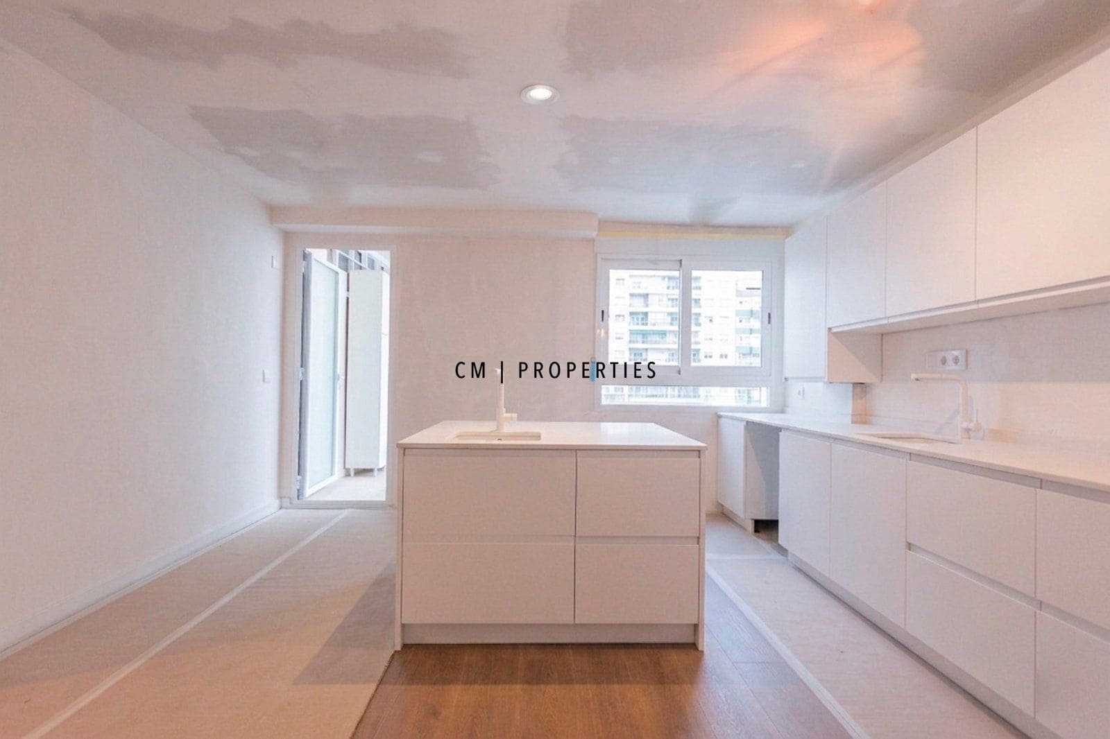 3 soveværelse Lejlighed til salg i Valencia by - € 340.000 (Ref: 9735865)