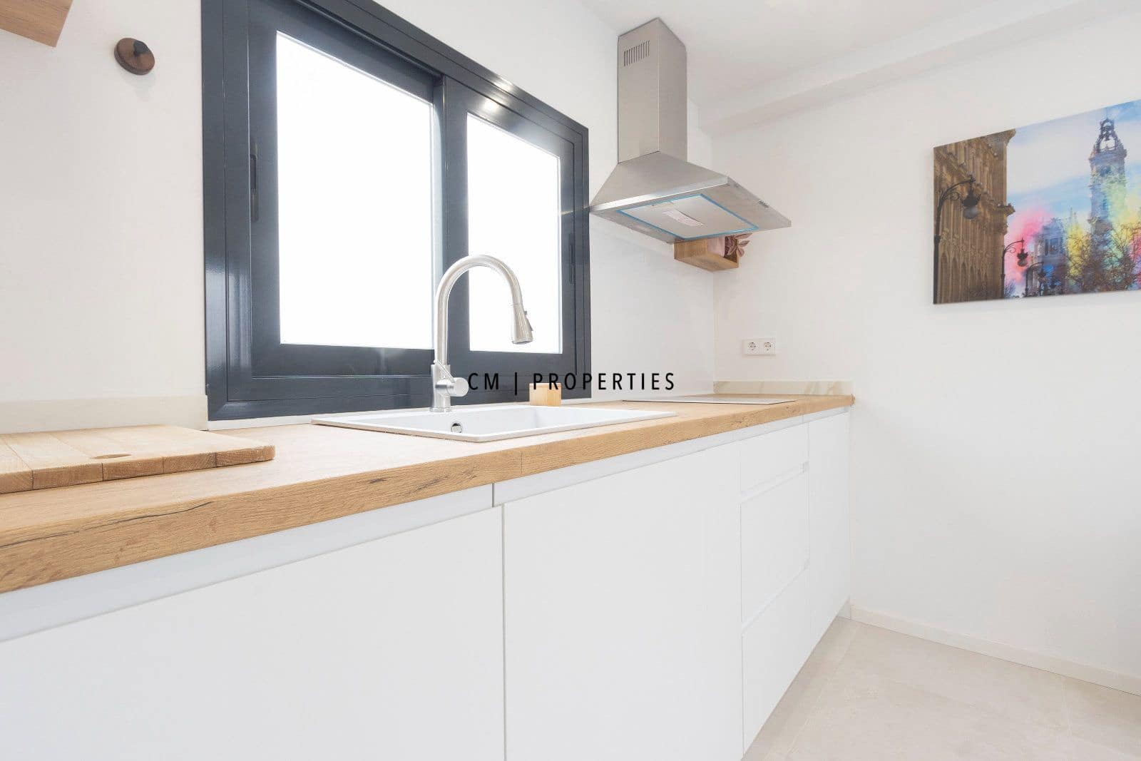 2 bedroom Flat for rent in Valencia city - € 1,700 (Ref: 9737198)