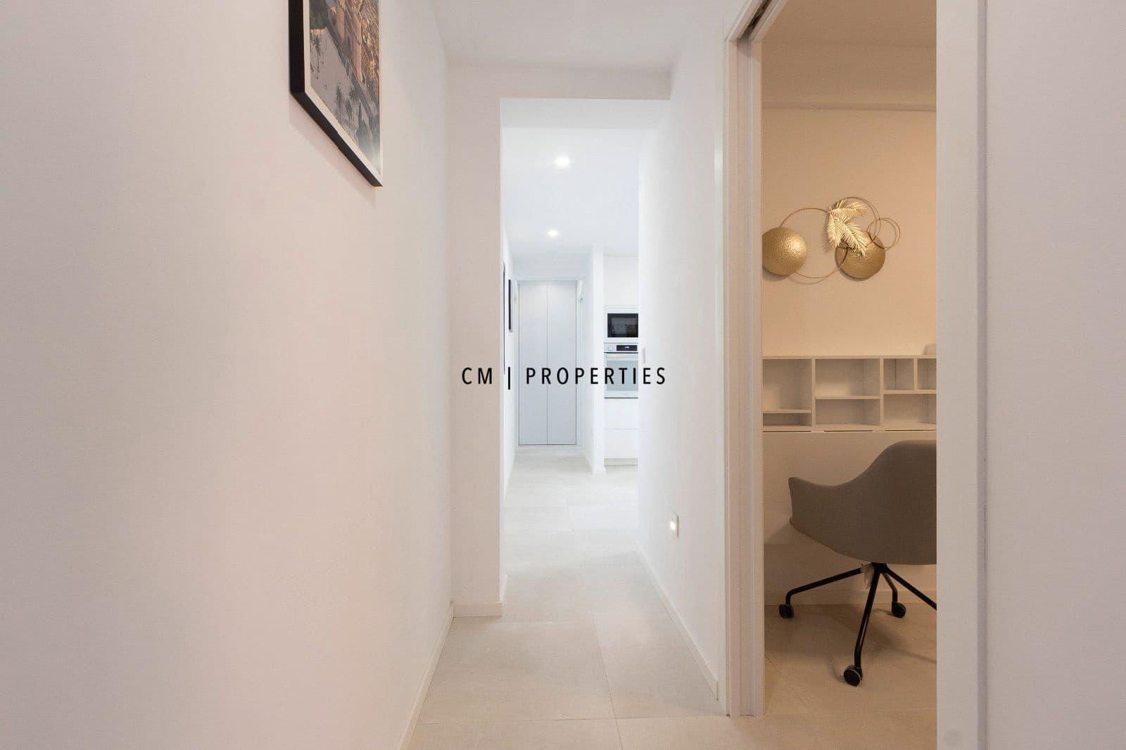 2 bedroom Flat for rent in Valencia city - € 1,700 (Ref: 9737198)