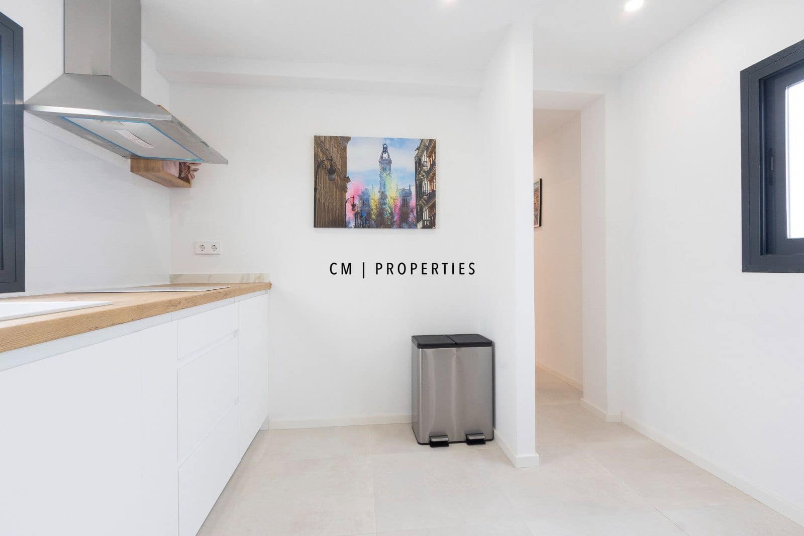 2 bedroom Flat for rent in Valencia city - € 1,700 (Ref: 9737198)