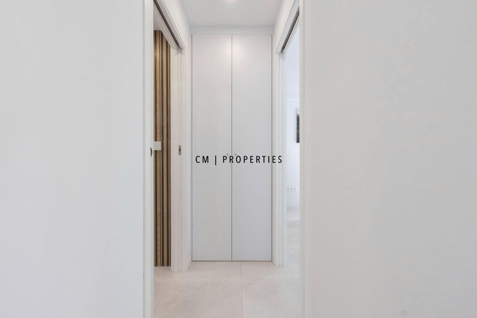 2 bedroom Flat for rent in Valencia city - € 1,700 (Ref: 9737198)