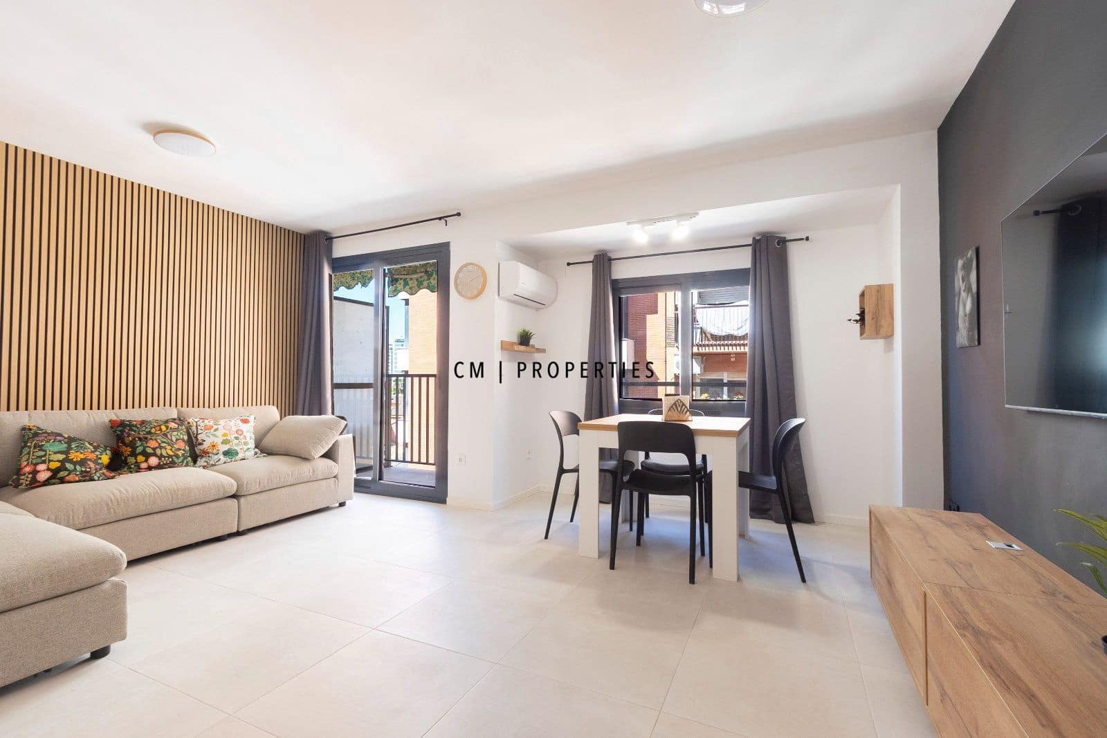 2 bedroom Flat for rent in Valencia city - € 1,700 (Ref: 9737198)