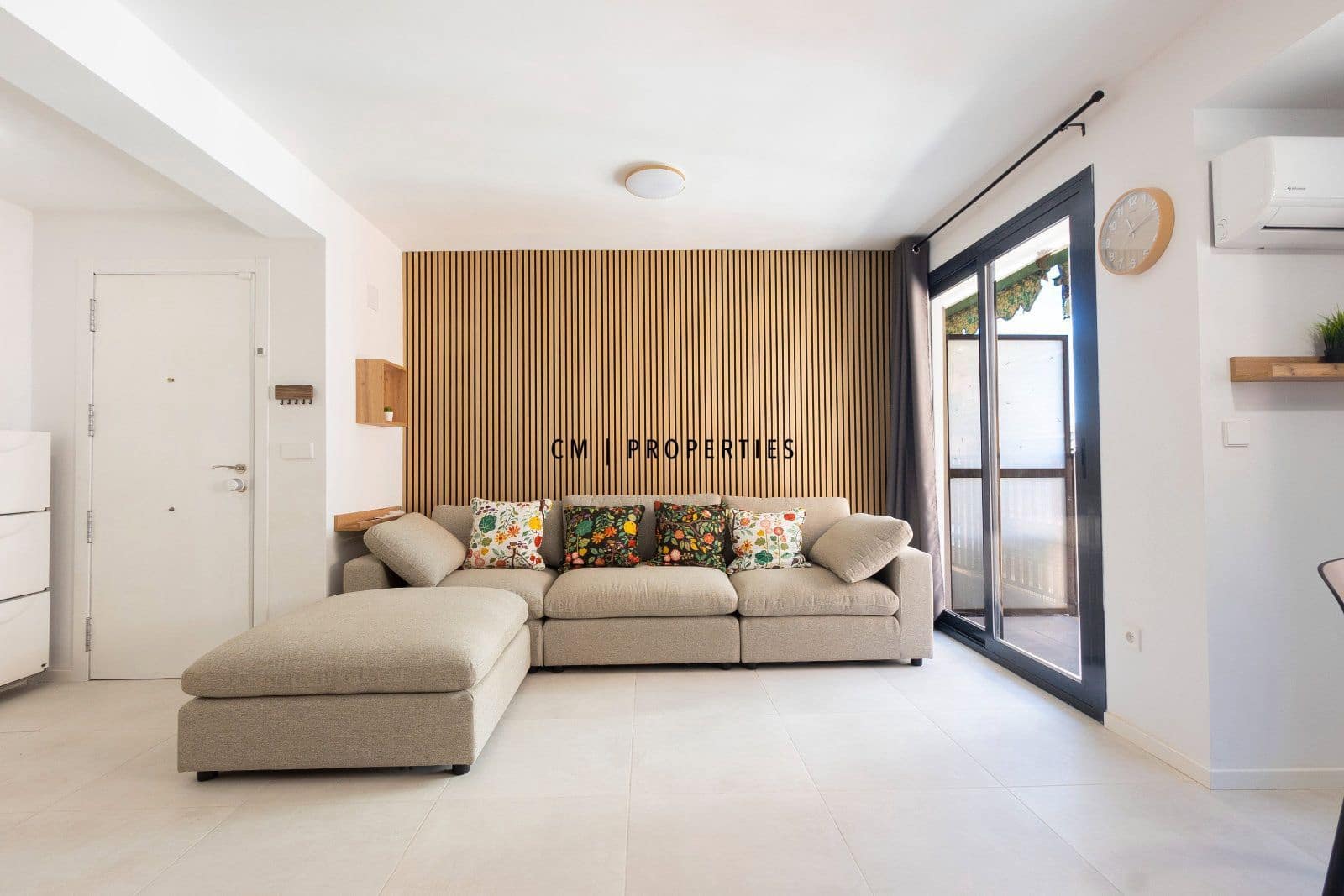 2 bedroom Flat for rent in Valencia city - € 1,700 (Ref: 9737198)