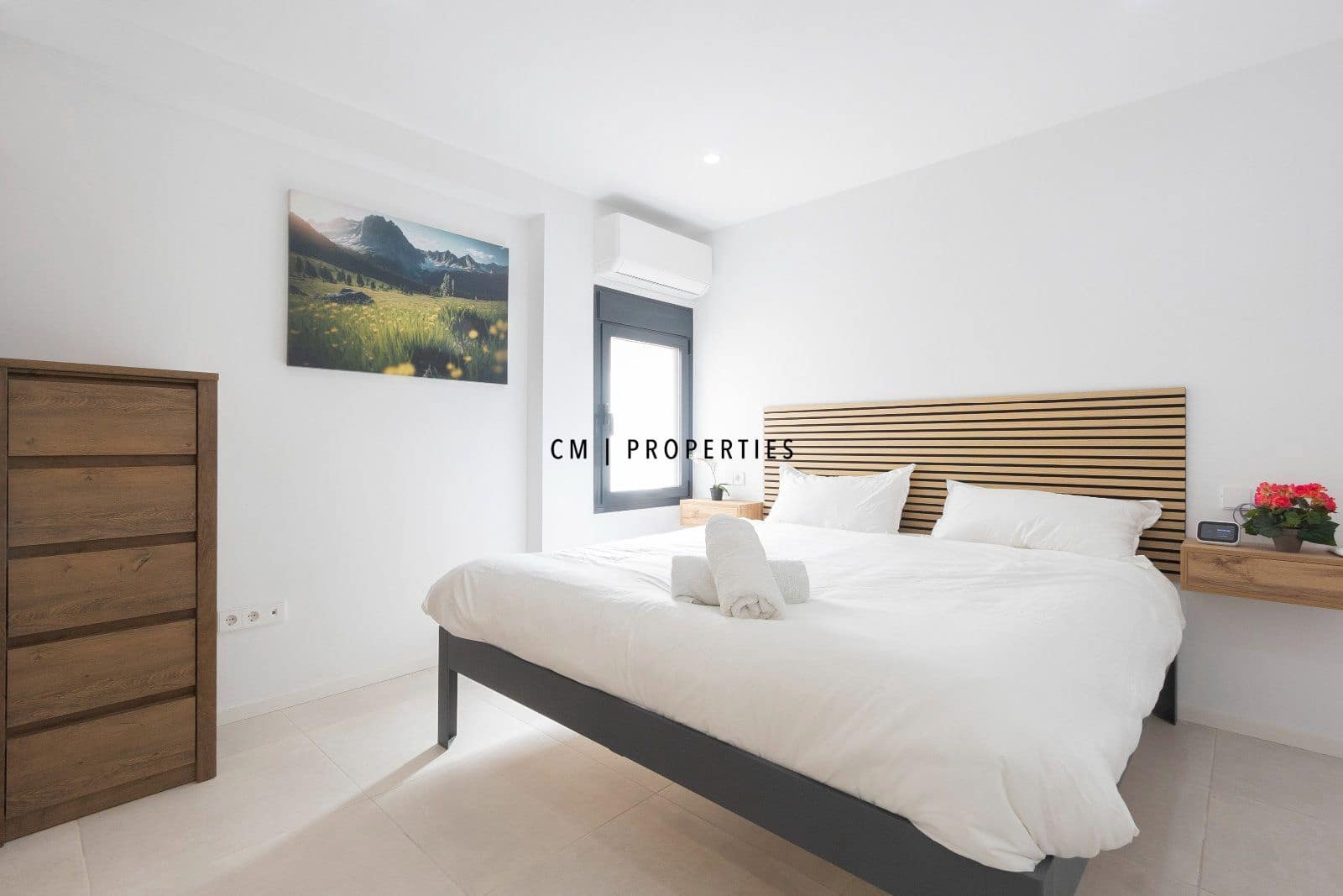 2 bedroom Flat for rent in Valencia city - € 1,700 (Ref: 9737198)