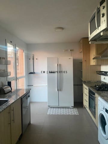 Ático de 3 habitaciones en Benimamet, València ciudad en alquiler - 1.700 € (Ref: 9737199)